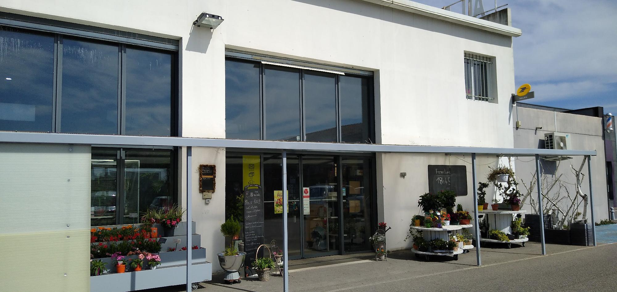 découvrez notre cbd shop à bollène, votre destination incontournable pour des produits cbd de qualité : huiles, fleurs, cosmétiques et accessoires à prix compétitifs.