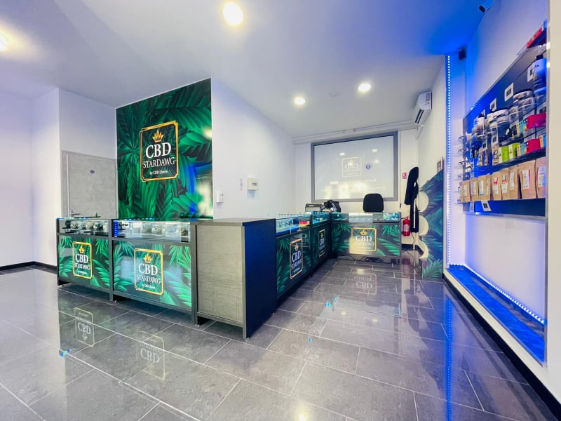 découvrez le meilleur cbd à toulon dans notre shop spécialisé. qualité premium, conseils experts et large choix de produits pour une expérience unique.