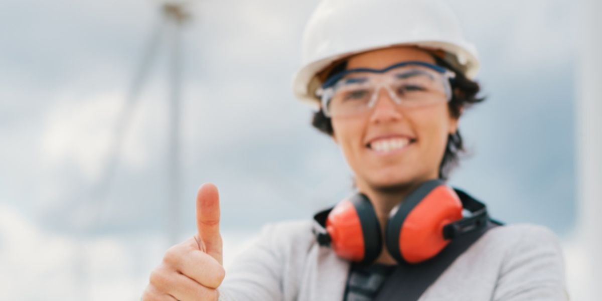 découvrez les démarches essentielles et conseils pratiques pour travailler en espagne sereinement. guide complet pour bien préparer votre projet professionnel à l'étranger.